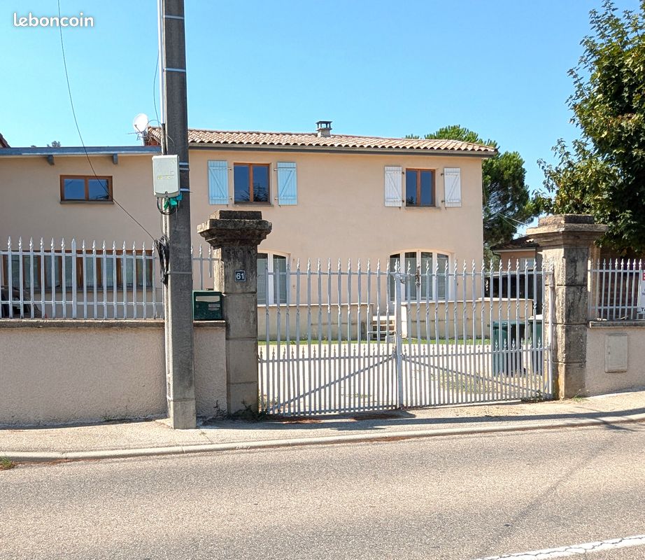 Maison 6 pièces 160 m² · à Roussillon · 160 m² · 287 000 €
