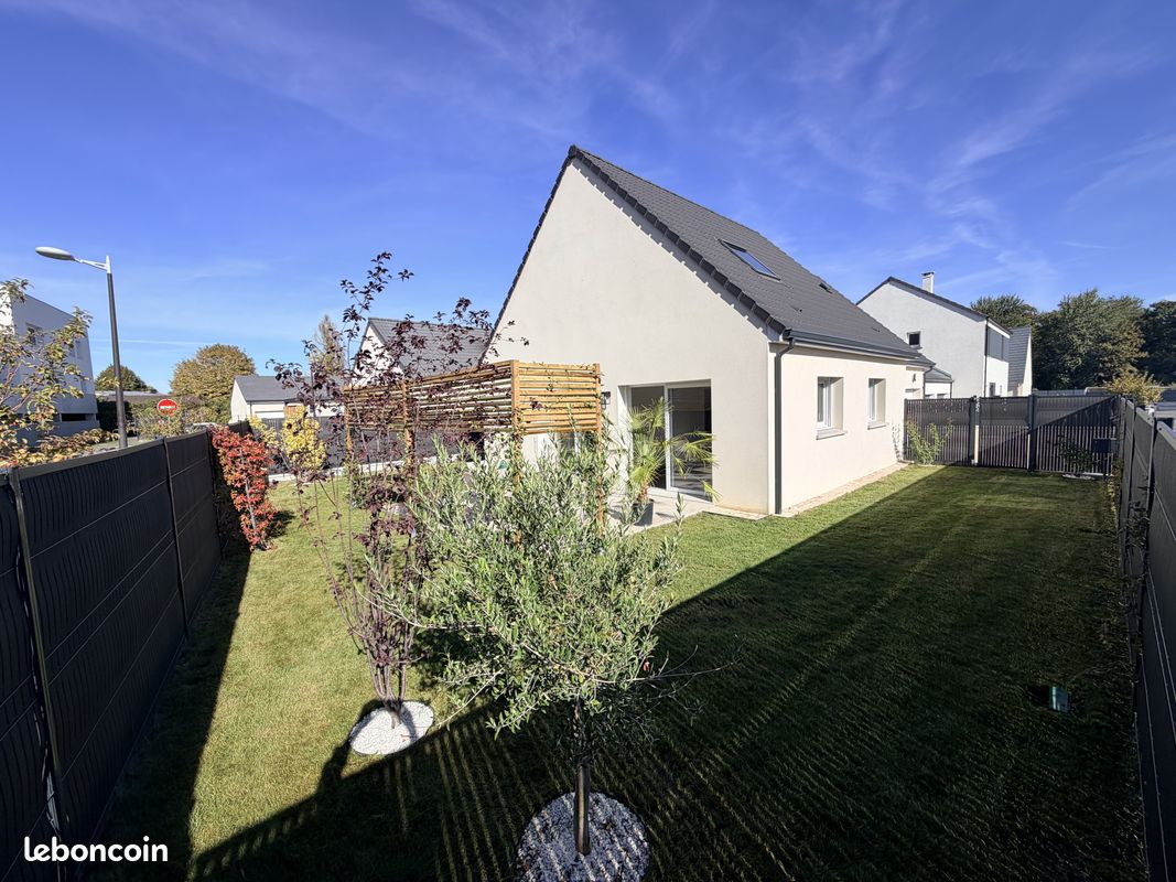 Maison 7 pièces 140 m² · à Sillery · 140 m² · 380 000 €
