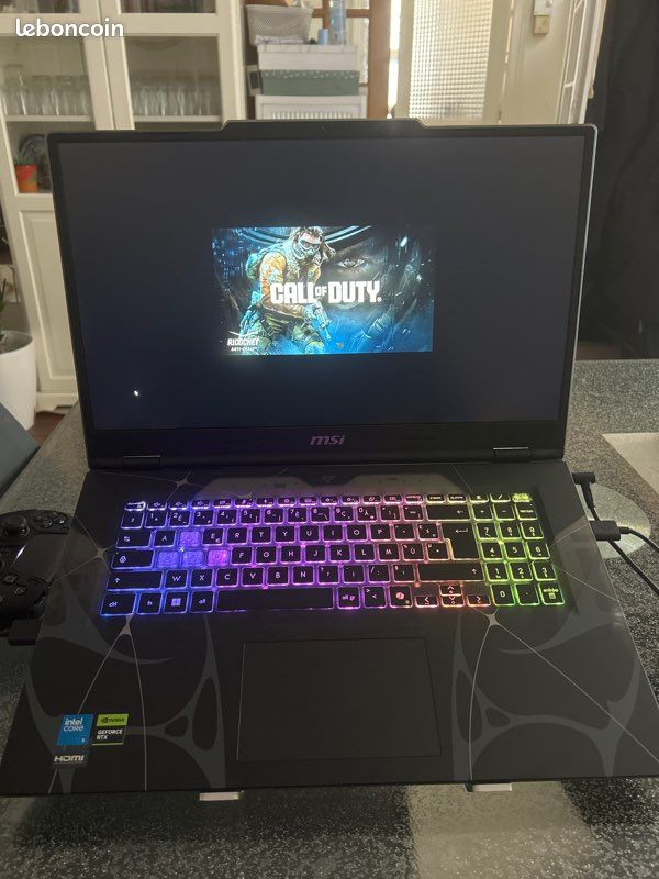 Pc portable gaming msi cyborg 17 (image 1)