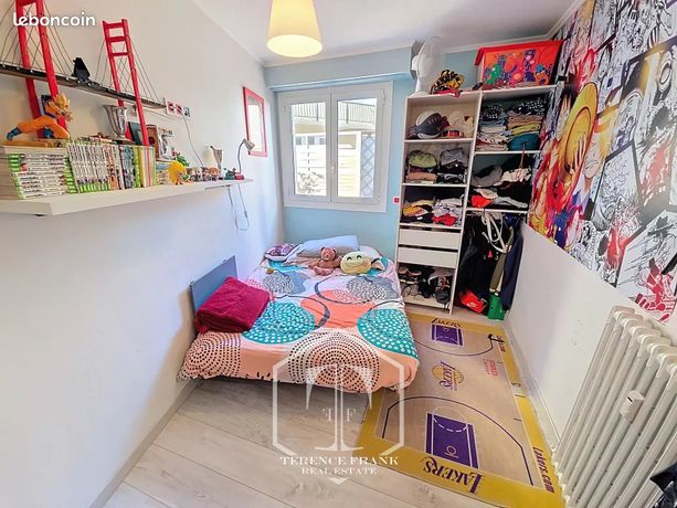 Appartement 4 pièces 77 m² — 15