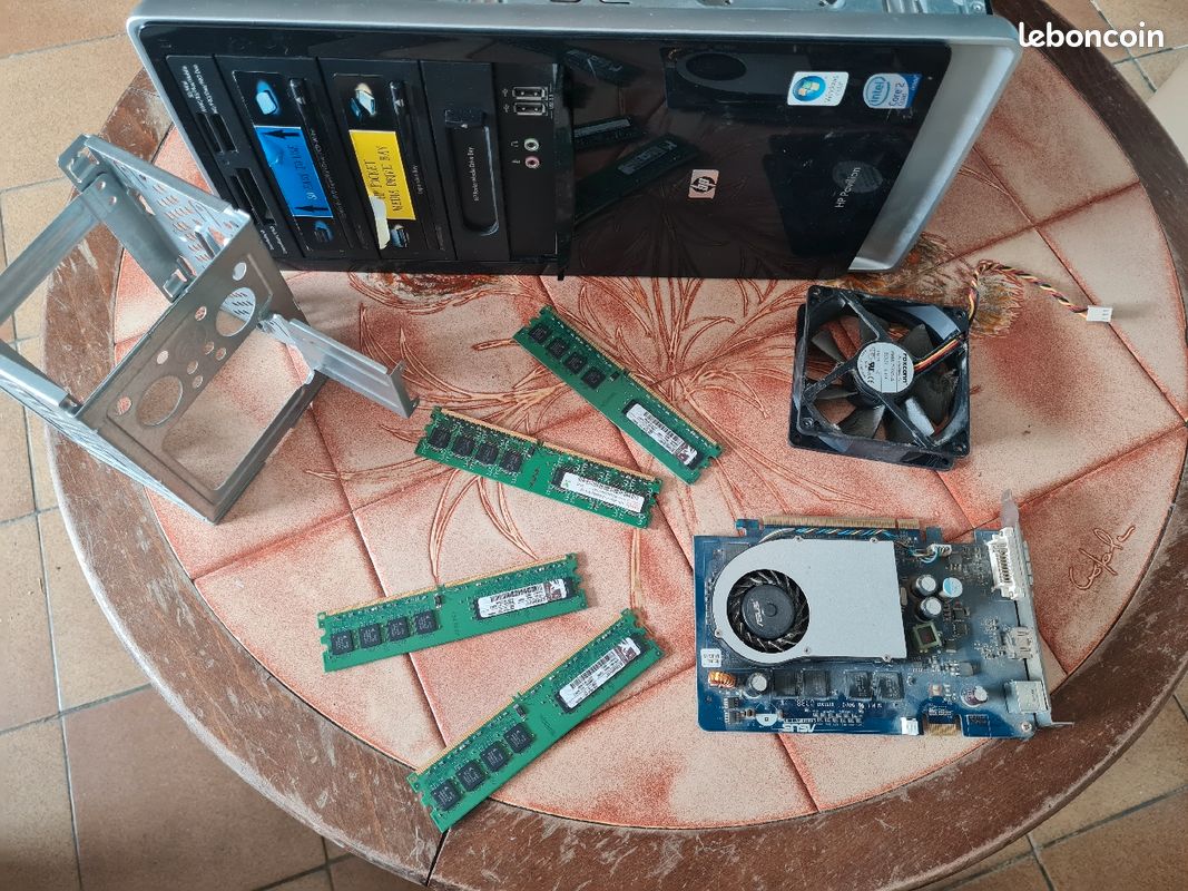 Ordinateur / PC HP en lot ou pièces détachées (image 2)