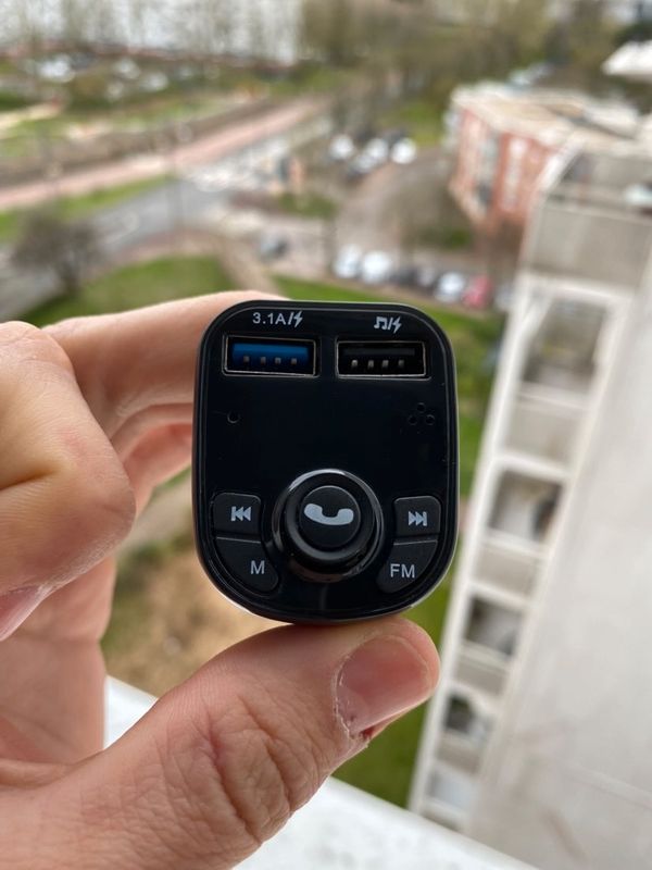 Transmetteur FM sans fil adaptateur allume-cigare Bluetooth MP3 Port Usb -  Équipement caravaning