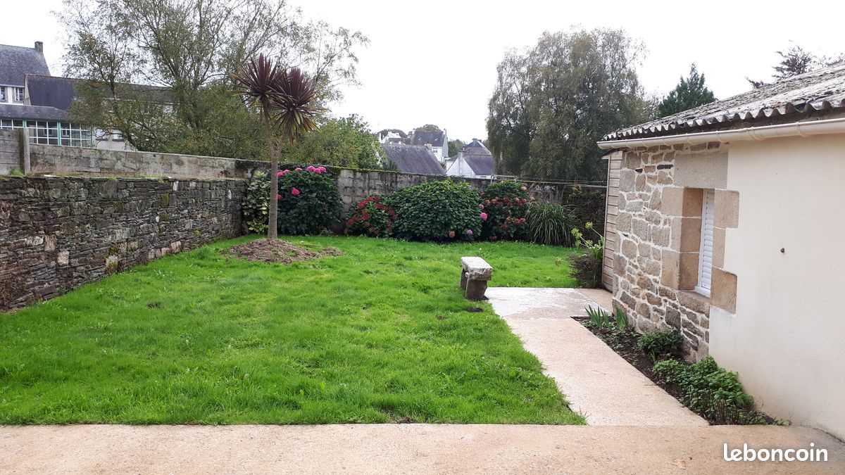 Maison 9 pièces 126 m² · à Gourin · 126 m² · 920 €
