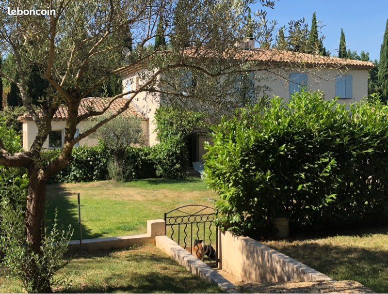 Appartement 4 pièces 95 m² · à Aix-en-Provence · 95 m² · 1 890 €