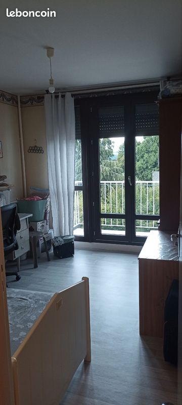 Appartement 4 pièces 72 m² · à Saint-Yrieix-la-Perche · 72 m² · 700 €/mois