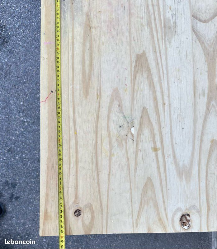 Table (image 7)