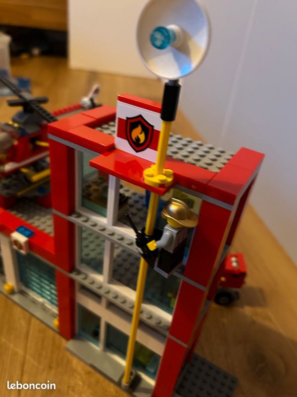 Caserne de pompier lego (image 6)