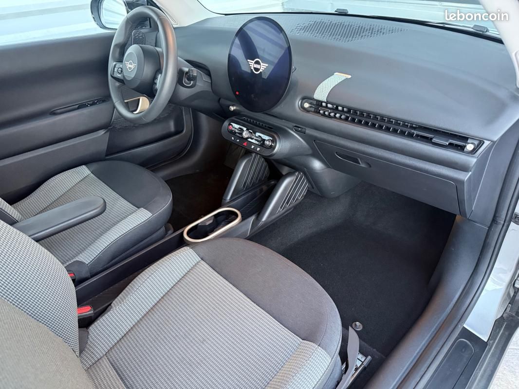 Mini Cooper ELECTRIC J01 SE 218 ch Essential (image 7)