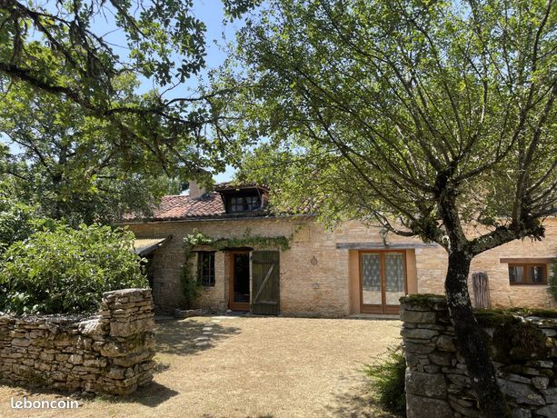 Propriété 11 pièces 221 m²