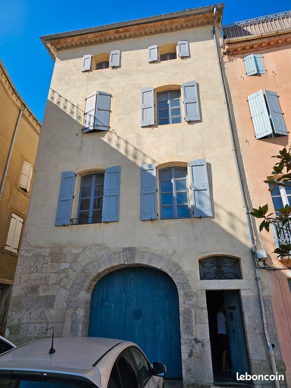Local commercial 300 m² · à Narbonne · 300 m² · 249 600 €
