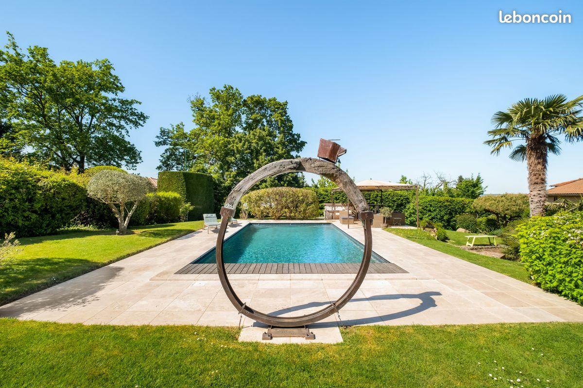 Maison 10 pièces 360 m² · à Limonest · 360 m² · 1 450 000 €