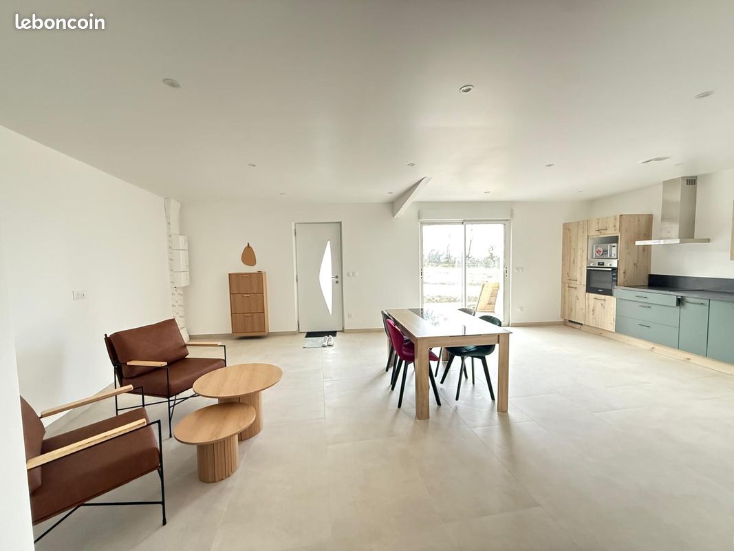 Maison 4 pièces 70 m² · à Tollevast · 70 m² · 1 095 €