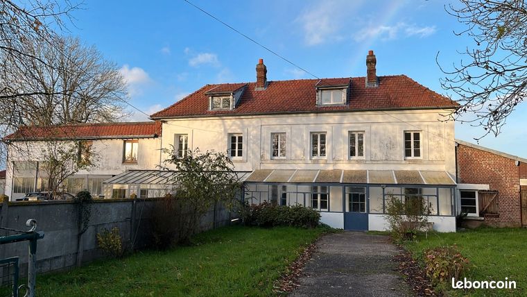Ensemble immobilier : 2 habitations indépendantes + atelier de 170m2 à Motteville