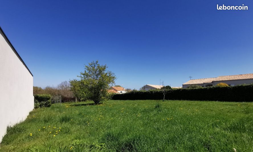 Terrain de 2067 m² à NIORT · 104 100 €