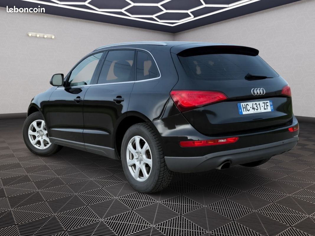 Audi Q5 2.0 TDi 143 AMBIENTE QUATTRO XENONS (image 4)