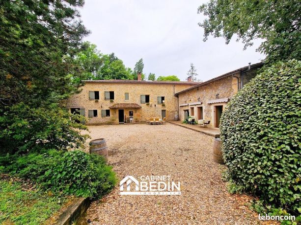 Propriété 7 pièces 320 m²
