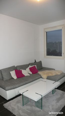 Location 2 pieces immeuble récent de standing