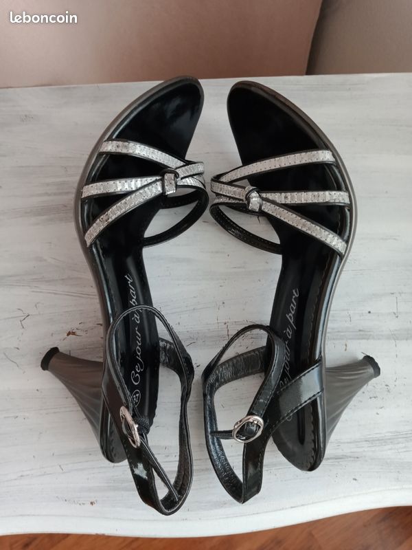 Sandales Argentées Sandales ArgentÃ©es Chaussea Chaussures Femme