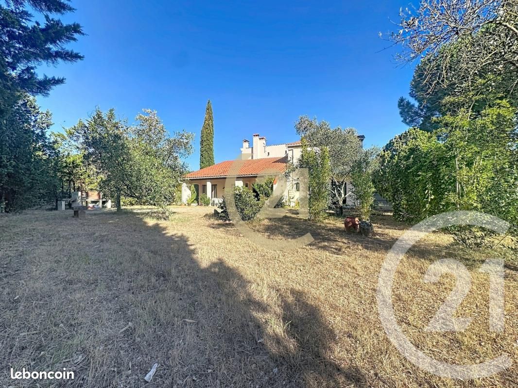 Maison 5 pièces 181 m² · à Maureillas-Las-Illas · 181 m² · 450 000 €