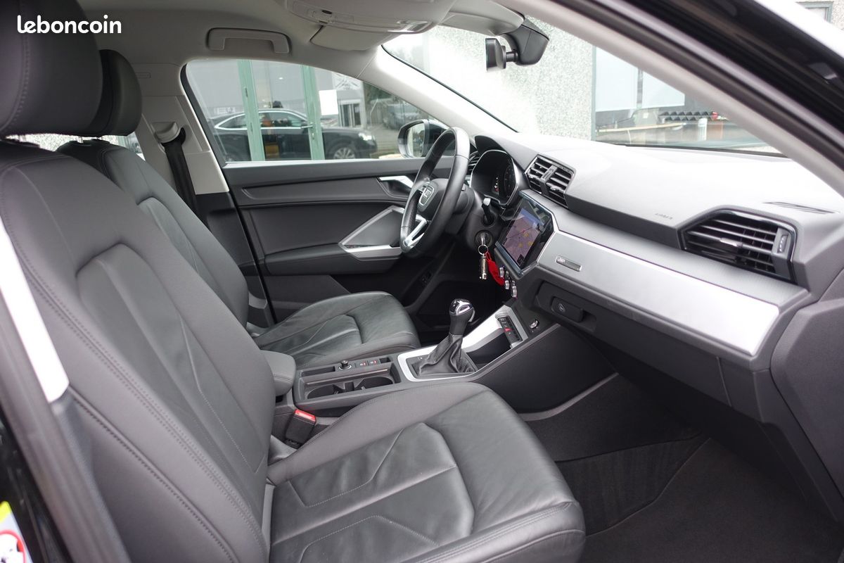 Q3 Sportback 45 Tfsi e S-Tronic 245ch Hybride Rechargeable Virtual cockpit/Cuir chauffants/Gps Europe/Caméra/Carplay/Hayon électrique/1*Main/Garantie 12 mois (image 5)