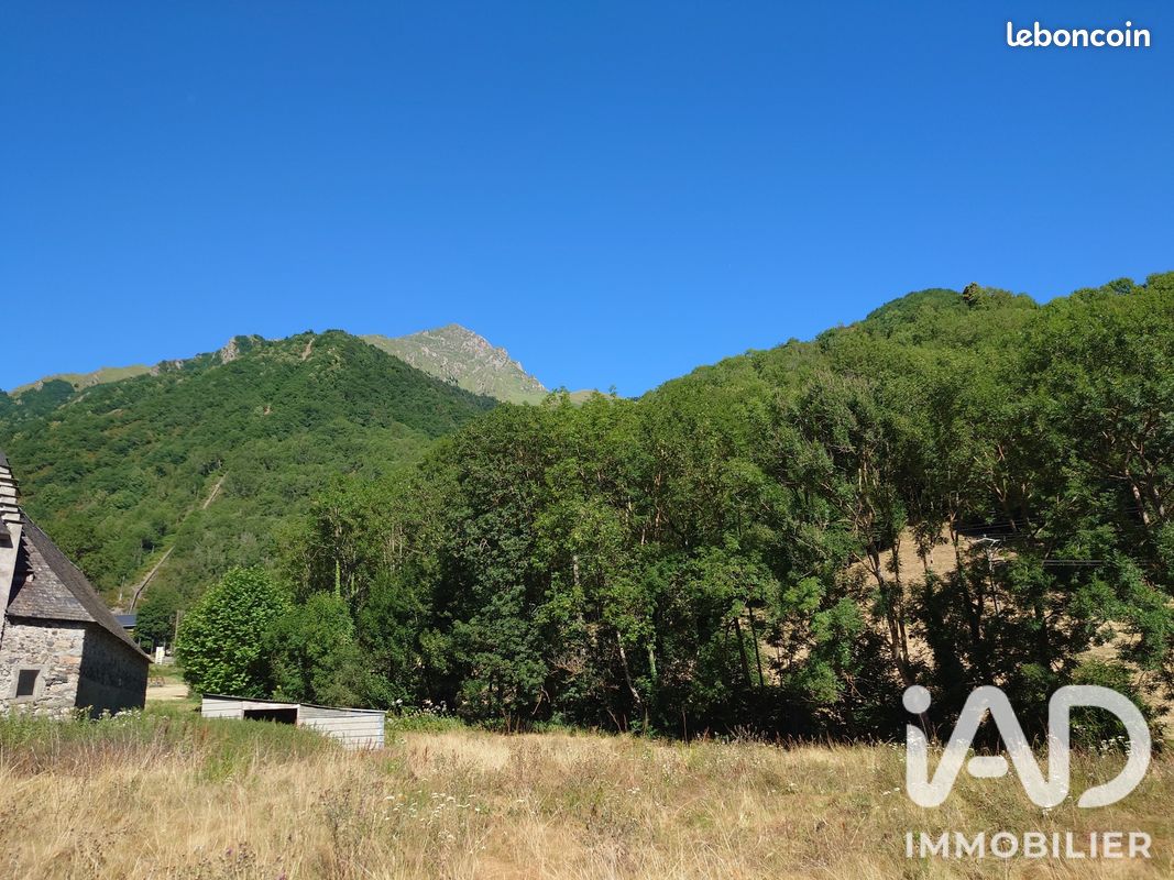 Terrain 2376 m² · à Guchen · 2 376 m² · 19 275 €