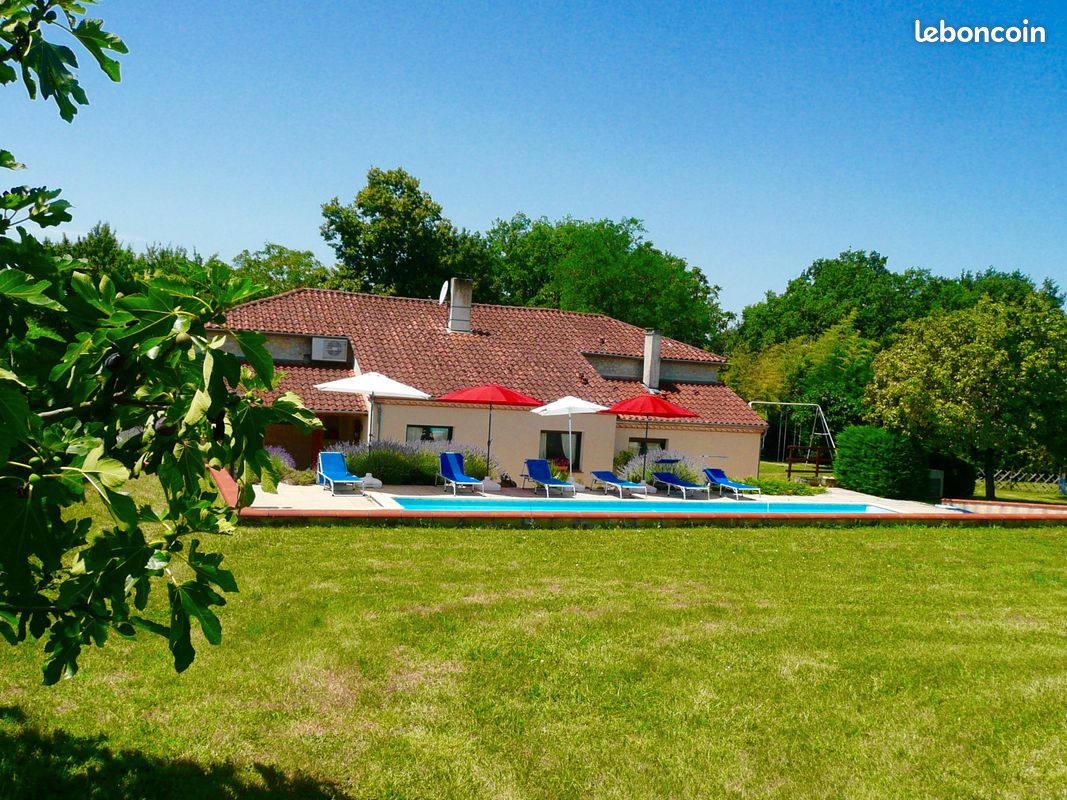 Magnifique gîte avec grande piscine 12 personnes (image 2)