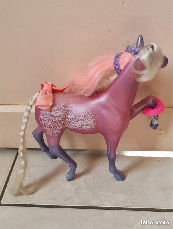 Cheval Fashion Star Fillies Kenner 19 Cm Mauve, Avec Selle, Licol Et Peigne, 1990