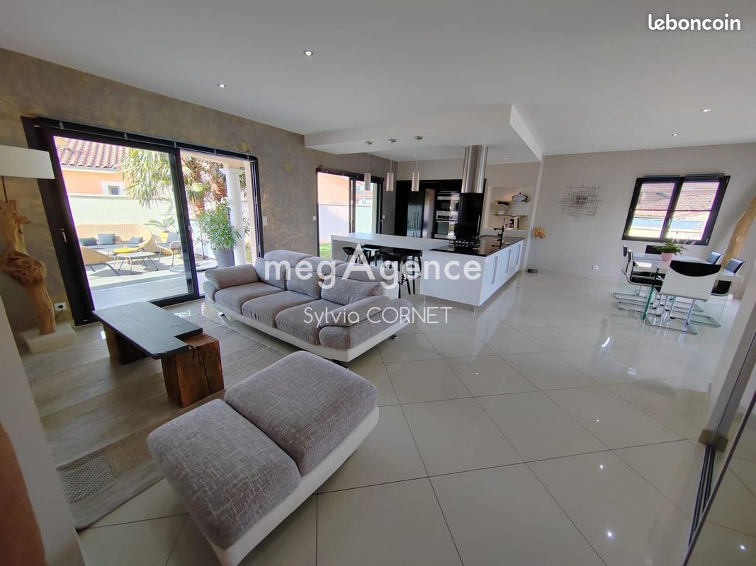 Maison 5 pièces 170 m² · à Bourg-en-Bresse · 170 m² · 460 000 €