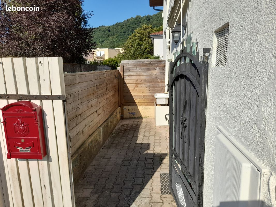 Maison 5 pièces 90 m² · à Poisat · 90 m² · 199 000 €