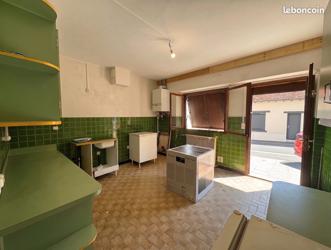 Maison 3 pièces 80 m² · à Monnaie · 80 m² · 1 000 €