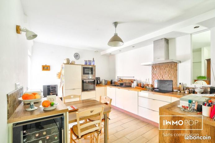 Maison 6 pièces 140 m²