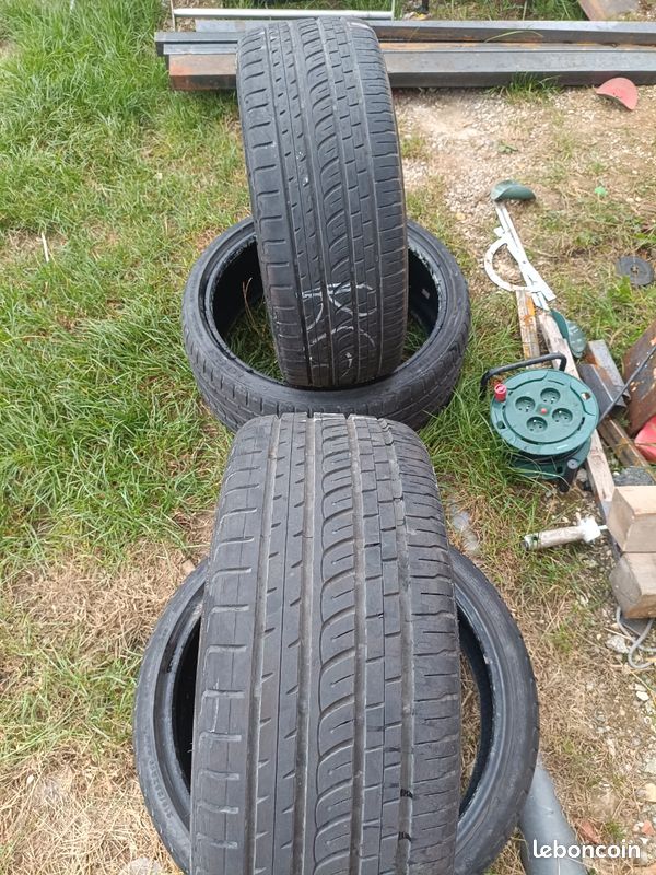 Pneu 215/35/19 (image 2)