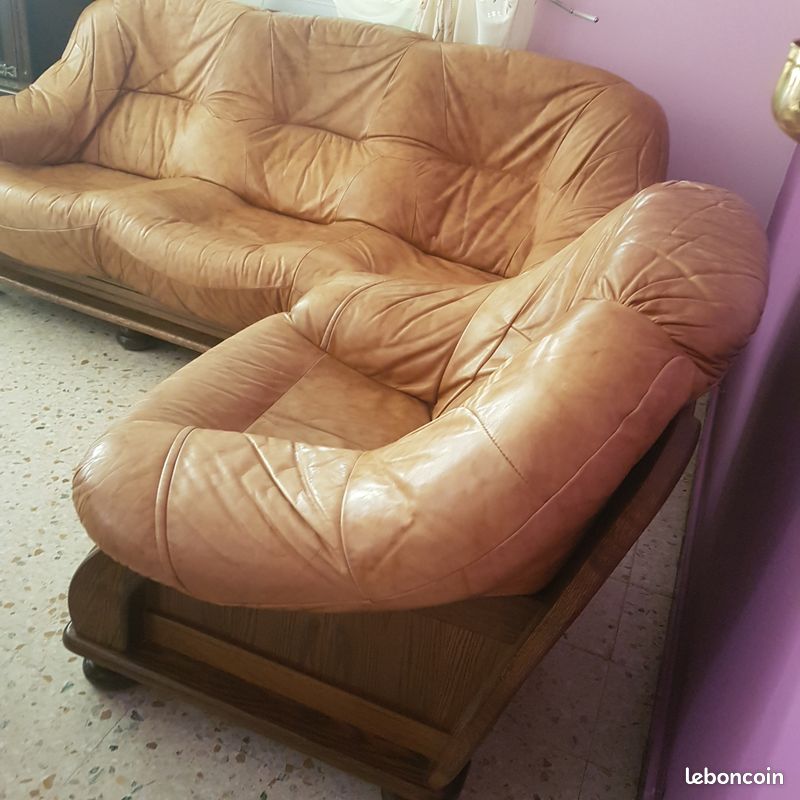 Canapé cuir état neuf + un fauteuil (image 4)