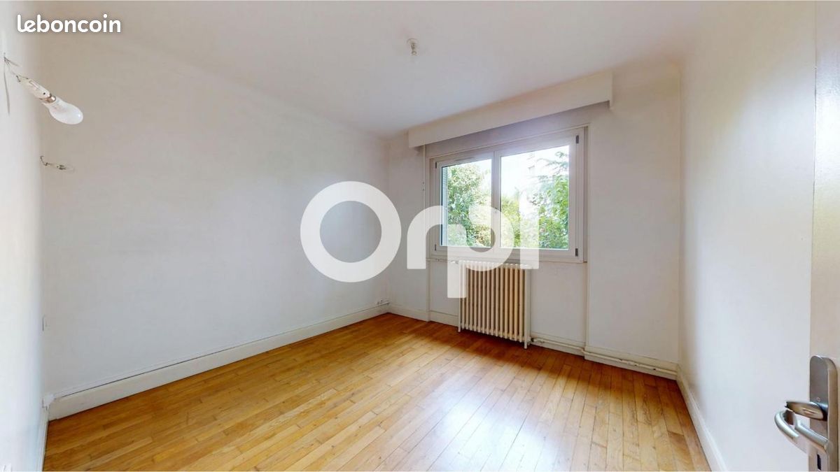 Maison a louer bron - 5 pièce(s) - 169 m2 - Surfyn