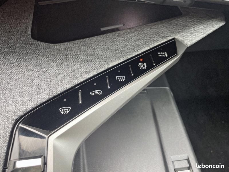 Peugeot 3008 1.2 Hybrid 136 Allure e-DCS6 + GPS / VISION CAMERA 360 (image 20)