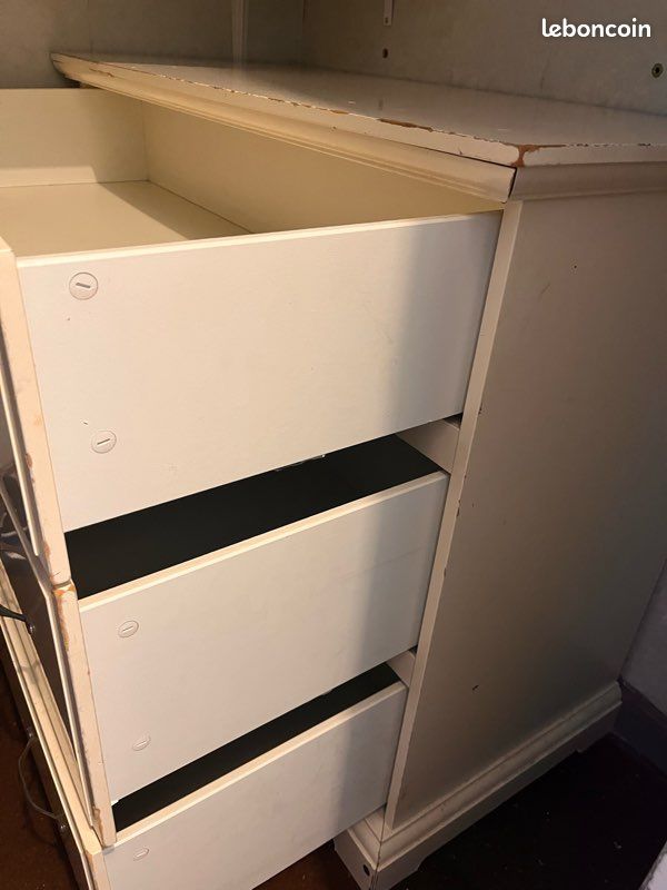 Commode IKEA blanche 3 gds tiroirs Bon état (image 2)