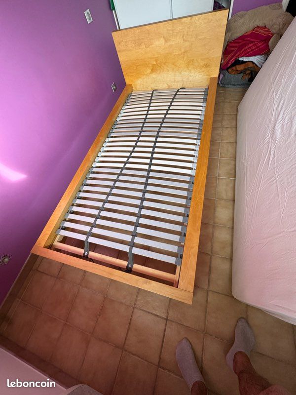 Lit (image 3)