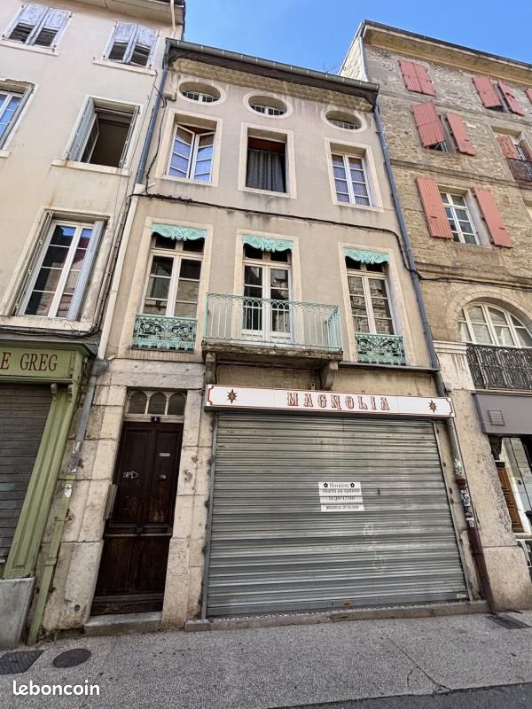 Immeuble 245 m² · à Valence · 245 m² · 325 500 €