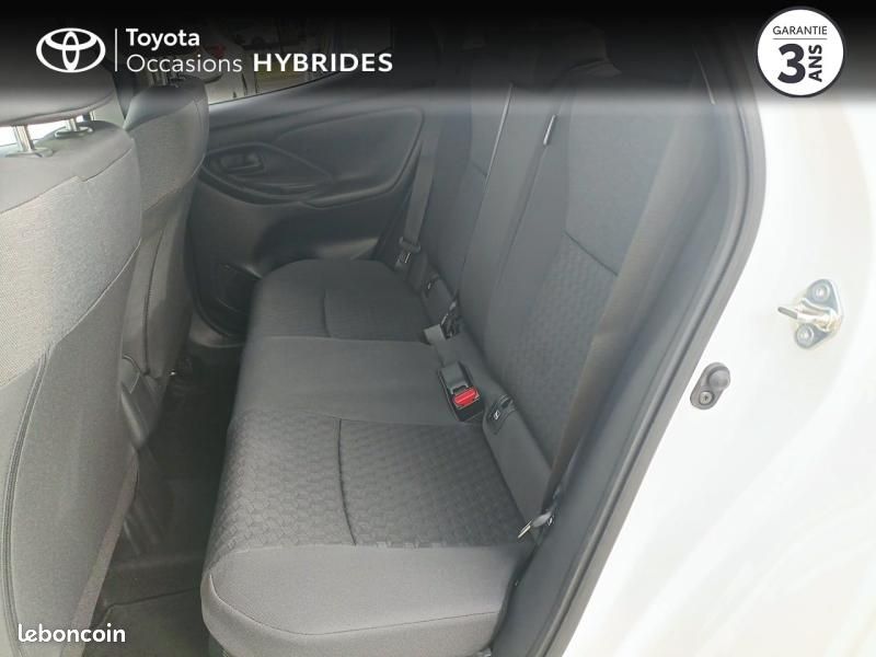 Toyota Yaris 116h Design 5p MY22 (image 12)
