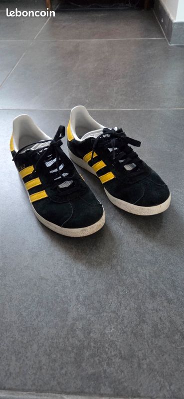 adidas gazelle silver green womens adidas x Gucci Gazelle Black GG Monogram – GlobalSneakers main image 1