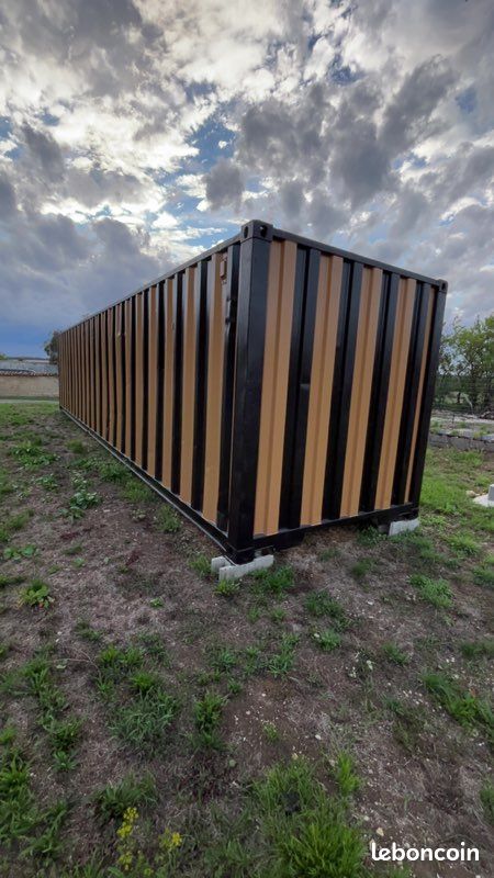 Container box (image 3)