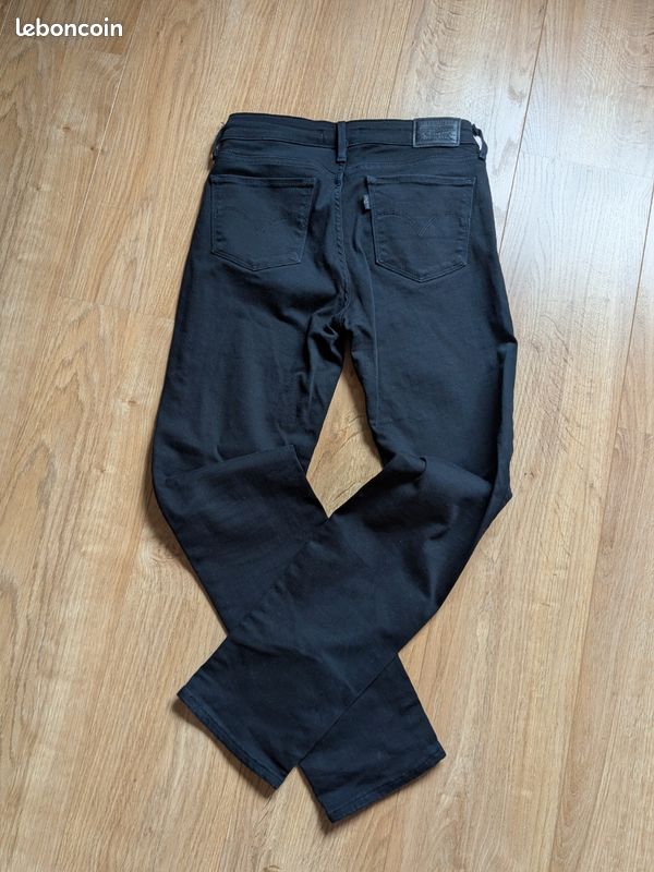 Levis Jean (image 4)