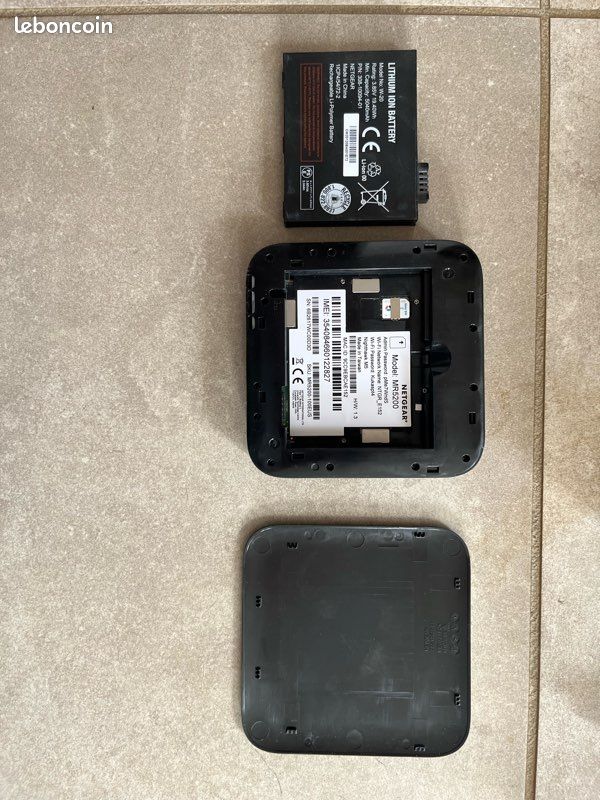 Routeur mobile 5G Netgear M5 MR5200 (image 3)