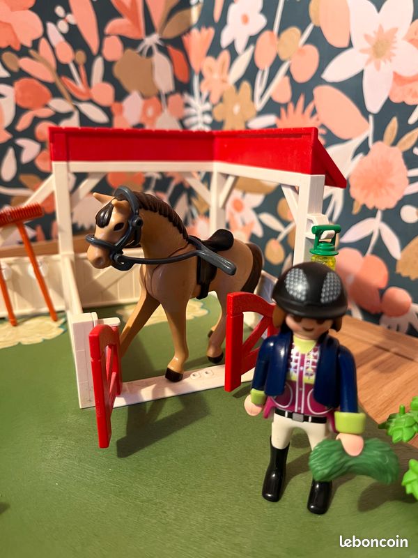 Playmobil -- Pièce de rechange -- Paddock chevaux 6147