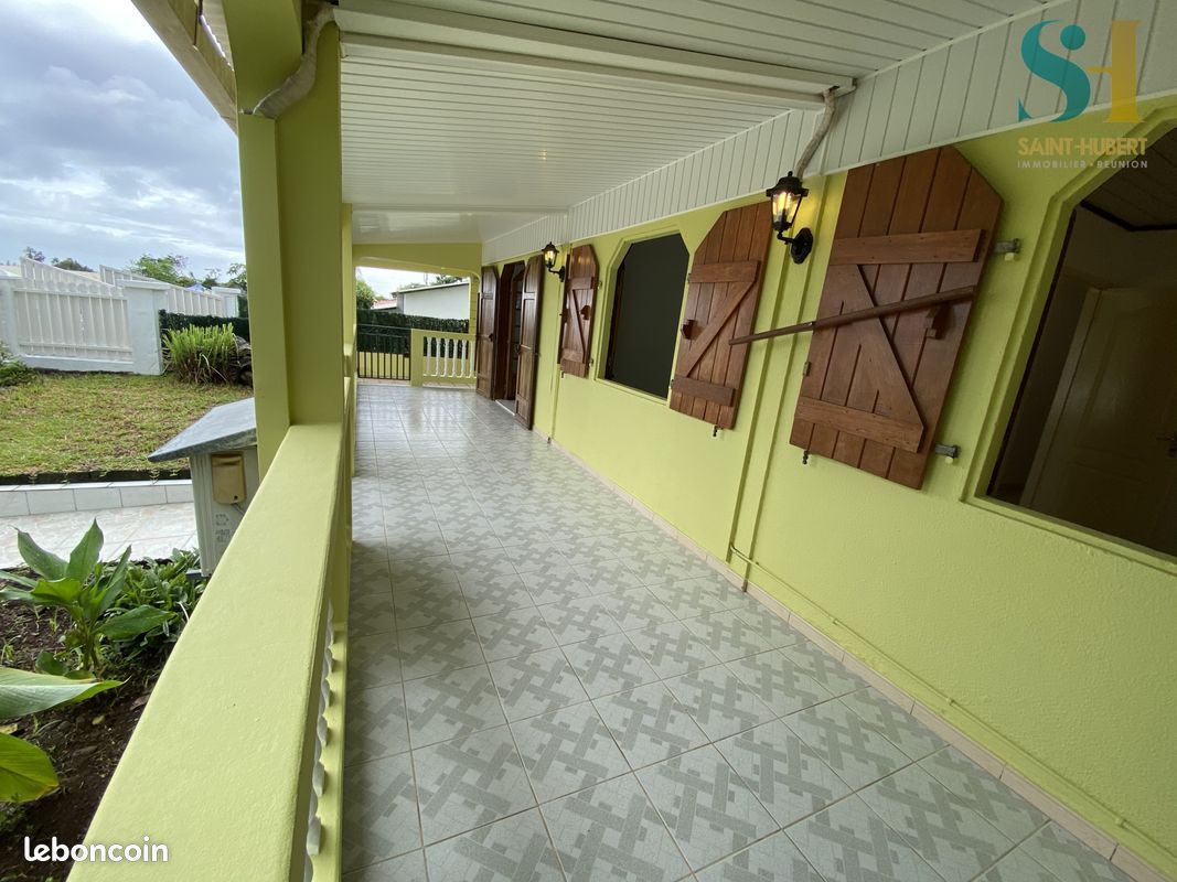 Maison 6 pièces 120 m² · à Saint-Benoît · 120 m² · 222 600 €