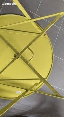 Table ronde vert bambou metal extérieur pliable avec trou pour parasol (image 6)