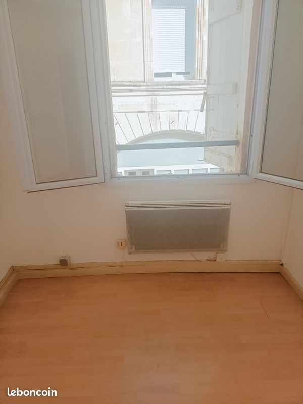 Appartement 5 pièces 42 m² · à Burie · 42 m² · 500 €/mois