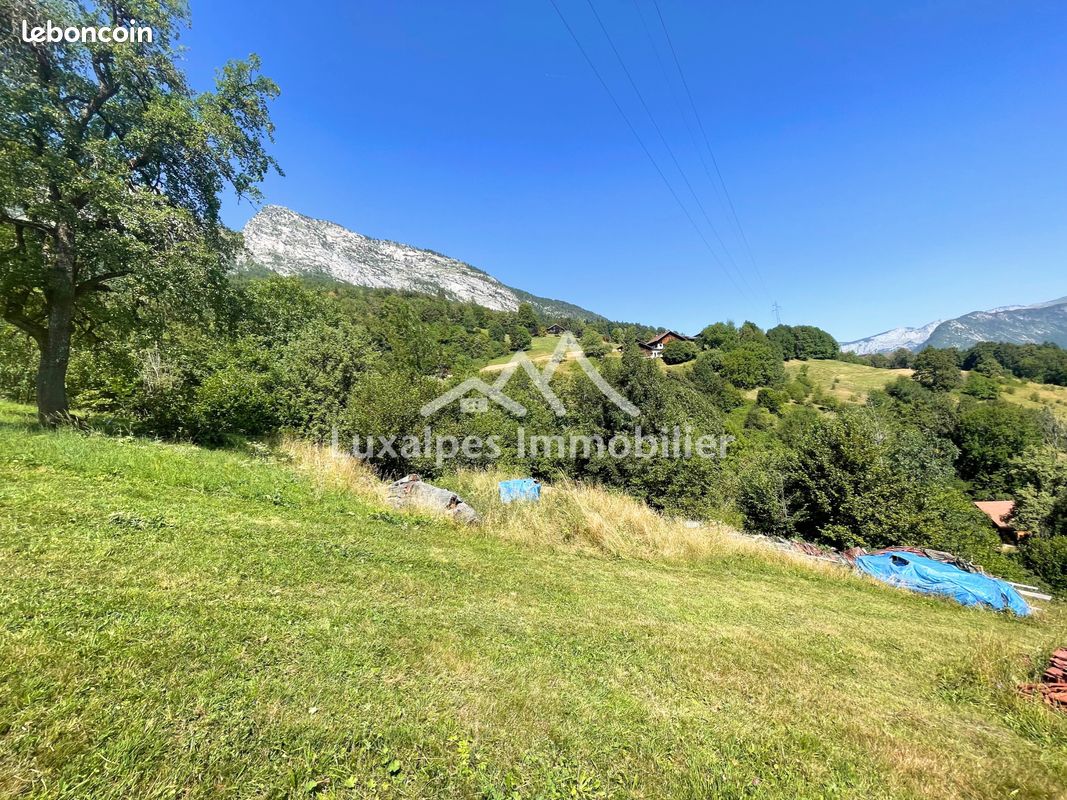 Terrain 2844 m² · aux Clefs · 330 750 €