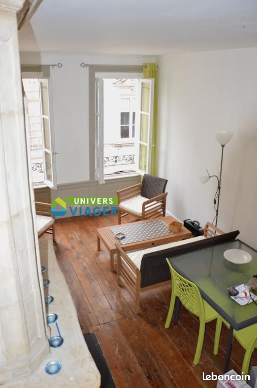 Appartement 7 pièces 98 m² · à La Rochelle · 98 m² · 200 000 €