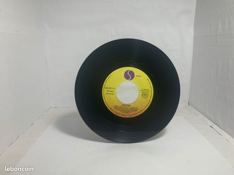 Vinyle Madonna Live to tell 45T (image 3)